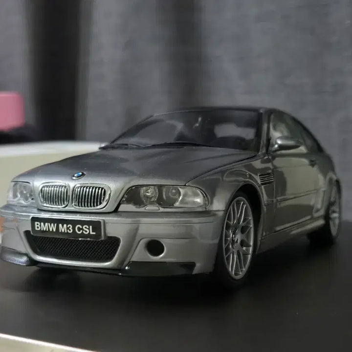 [BUNJANG] Kyosho 1:18 BMW E46 M3 CSL Dealer Version Model Car / 1:18 교쇼 e46m3 cls 딜러버전