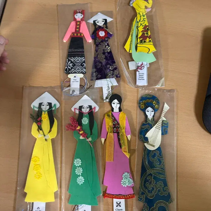 [BUNJANG] Vietnamese Traditional Ao Dai Doll 7-Piece Set / 베트남 전통 인형 아오자이 7종 세트