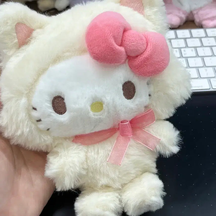 [BUNJANG] Sanrio Nakajima Fuwakuta Pastel Nyanko Kitty Plush / 산리오 나카지마 후와쿠타 파스텔 냥코 키티 누이
