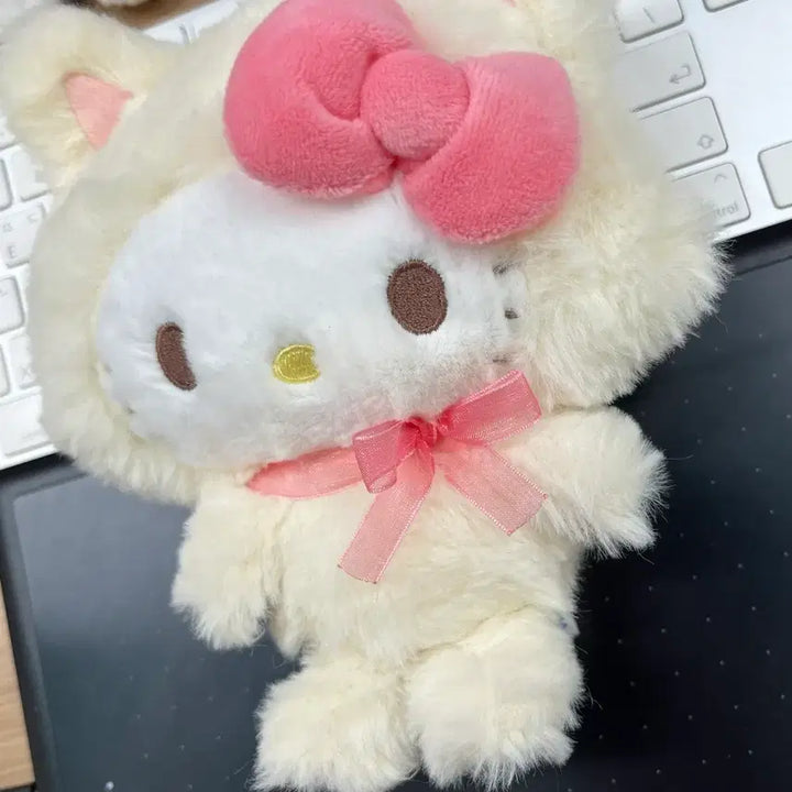 [BUNJANG] Sanrio Nakajima Fuwakuta Pastel Nyanko Kitty Plush / 산리오 나카지마 후와쿠타 파스텔 냥코 키티 누이