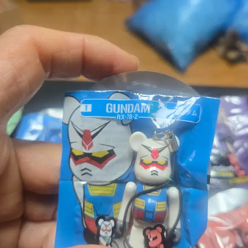 [BUNJANG] Bearbrick Gundam 16 Types Set (Amuro Ray, Char&