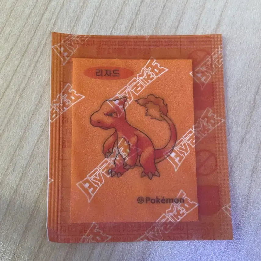 [BUNJANG] Pokemon Bread 30th Anniversary Lizard Sticker / 포켓몬빵 30주년 띠부씰 리자드