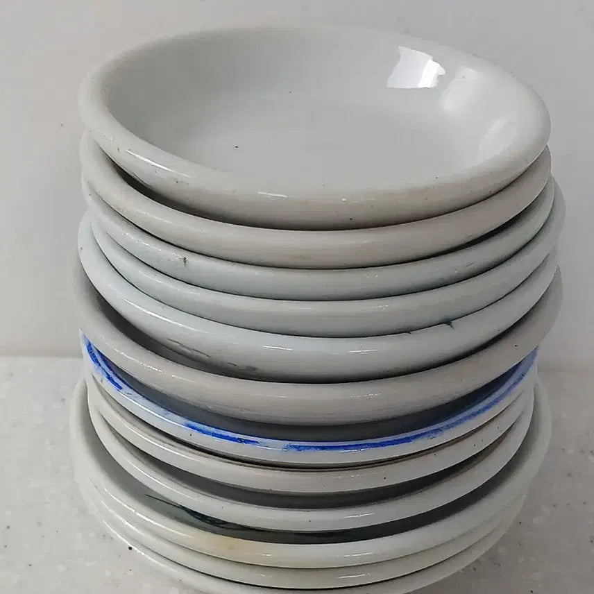 [BUNJANG] Vintage Porcelain Plate Set (12 Pieces) / 근대사 수집품 빈티지  왜사기 접시 12개