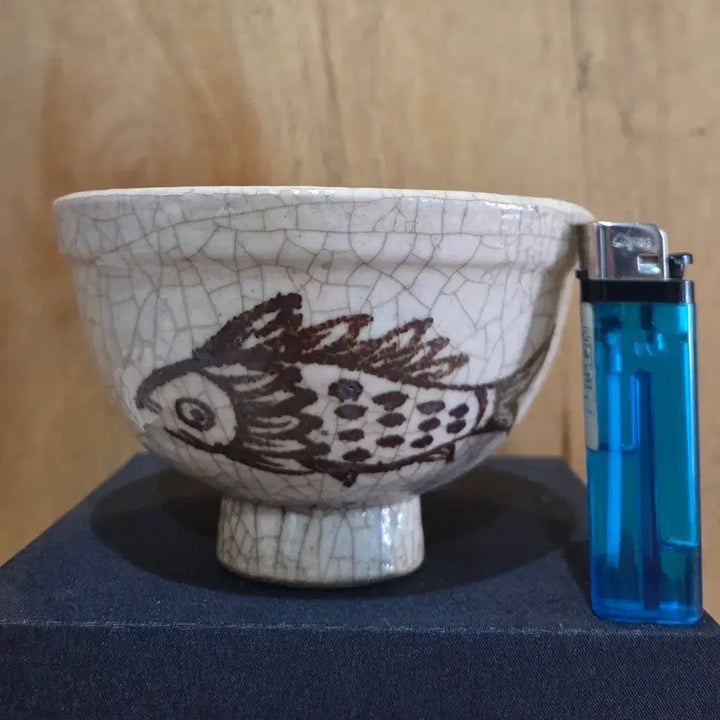 [BUNJANG] White Porcelain Iron-Painted Fish and Inscription Celadon Tea Bowl / 백자 철화 어문 명문 다완
