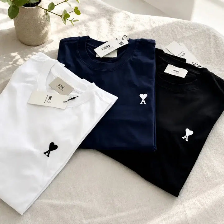 [BUNJANG] Ami Round Short Sleeve T-Shirt (Black, White, Navy) / 정품/무료배송) 아미 라운드 반팔 , 블랙 화이트 네이비
