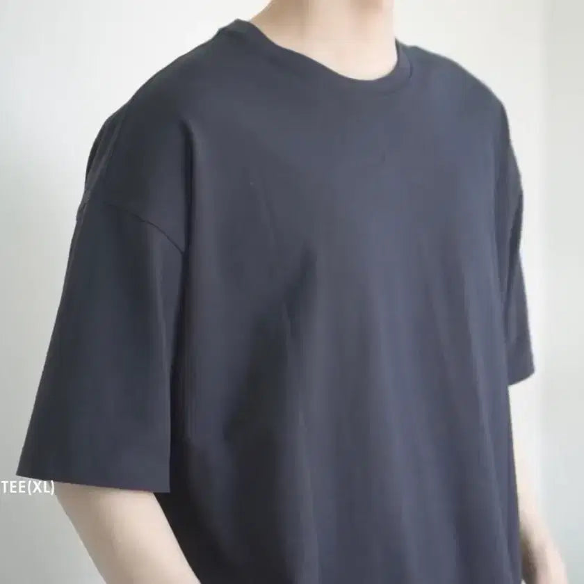 [BUNJANG] Document Documenty Moon Navy T-Shirt / 도큐먼트 도큐먼티 문네이비