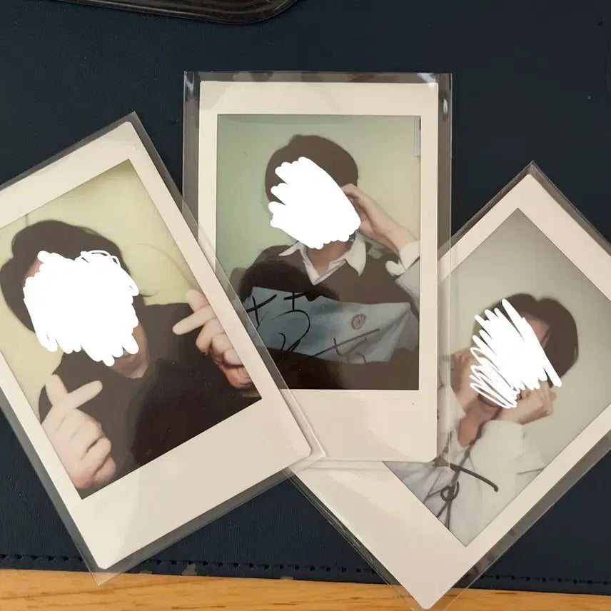 [BUNJANG] WEi Yoo Yongha Signed Polaroid Bundle Set / 위아이 유용하 싸인폴라로이드 일괄 양도합니다
