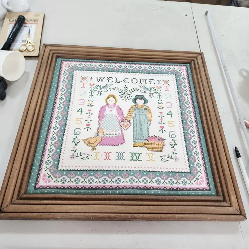 [BUNJANG] Wooden Framed Fabric Wall Art 42cm x 42cm / USA 나무액자 42cmX42cm 액자 속에 천이 들어가 있어요