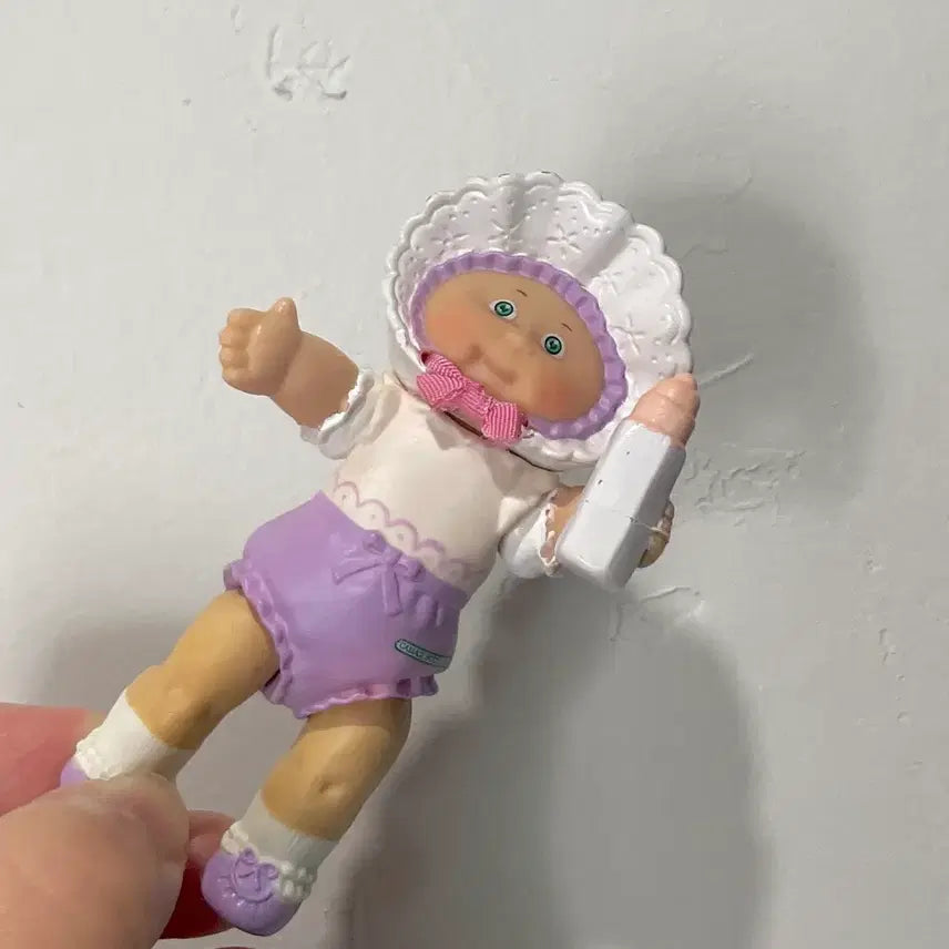 [BUNJANG] 1984s Green Eye Purple Bonnet Baby Cabbage Figure (Rare) / 1984s/그린아이 퍼플보넷 베이비 빈티지 양배추피규어(rare)