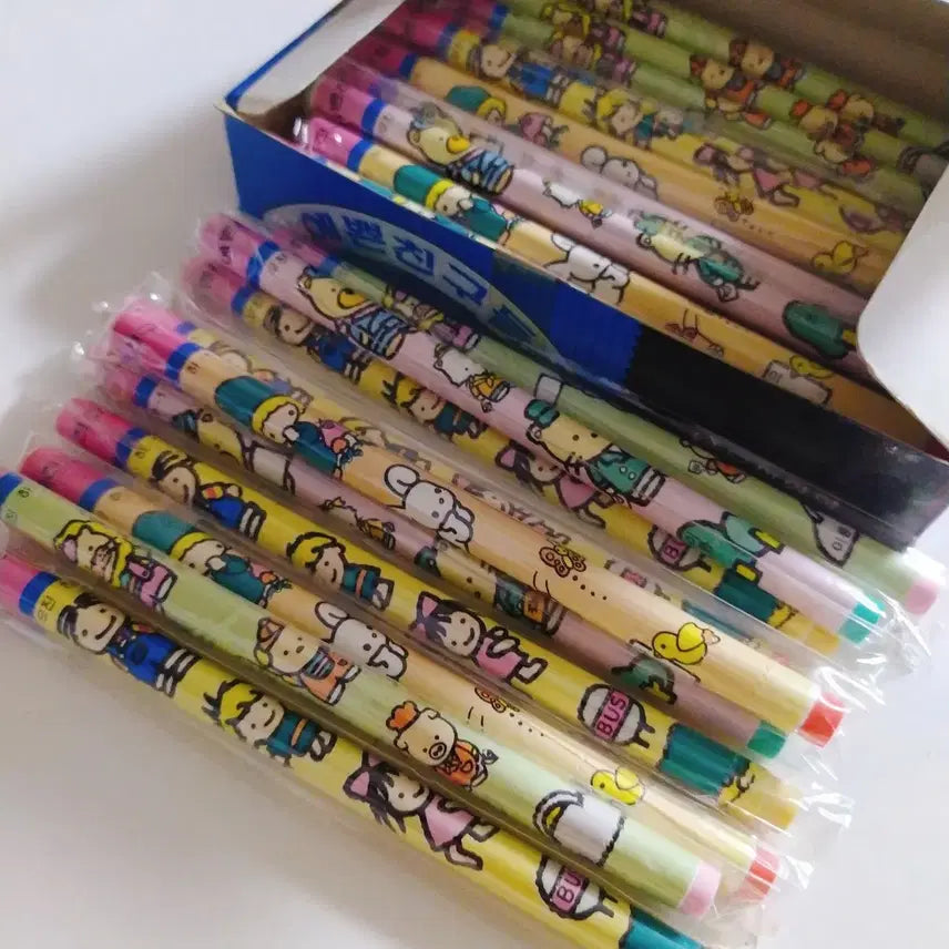 [BUNJANG] 1990s Pretty Friends Pencil Eraser / 1990년 예쁜친구들 지우개 / 추억의 연필모양 옛날지우개 고전 문구