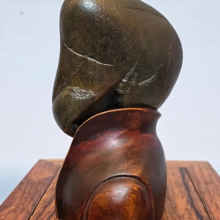 [BUNJANG] Stone Scholar Sculpture / 26060501 미소짓는 인상 해석 수석 팝니다