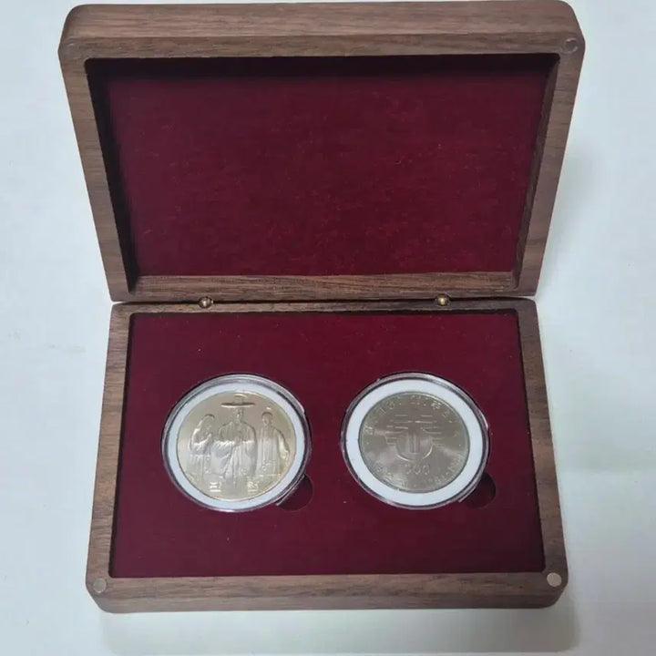 [BUNJANG] Bank of Korea 200th Anniversary Commemorative Coin Set / 천주교200주년기념주화세트
