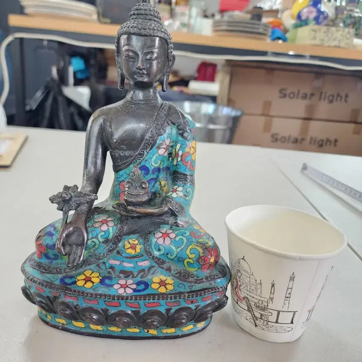 [BUNJANG] Bronze Buddha Statue with Cloisonné Enamel Finish, 20.5cm Height / 동제품 불상. 동에 칠보형태로 표현한 것으로 높이20.5cm