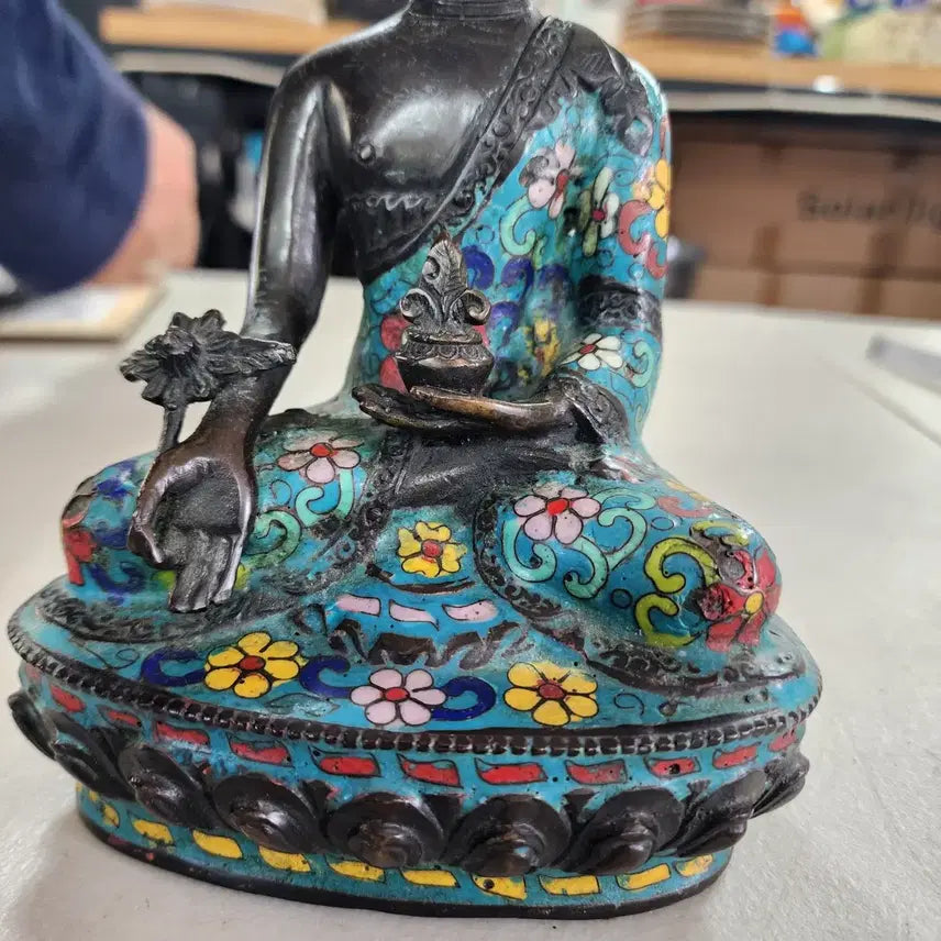 [BUNJANG] Bronze Buddha Statue with Cloisonné Enamel Finish, 20.5cm Height / 동제품 불상. 동에 칠보형태로 표현한 것으로 높이20.5cm