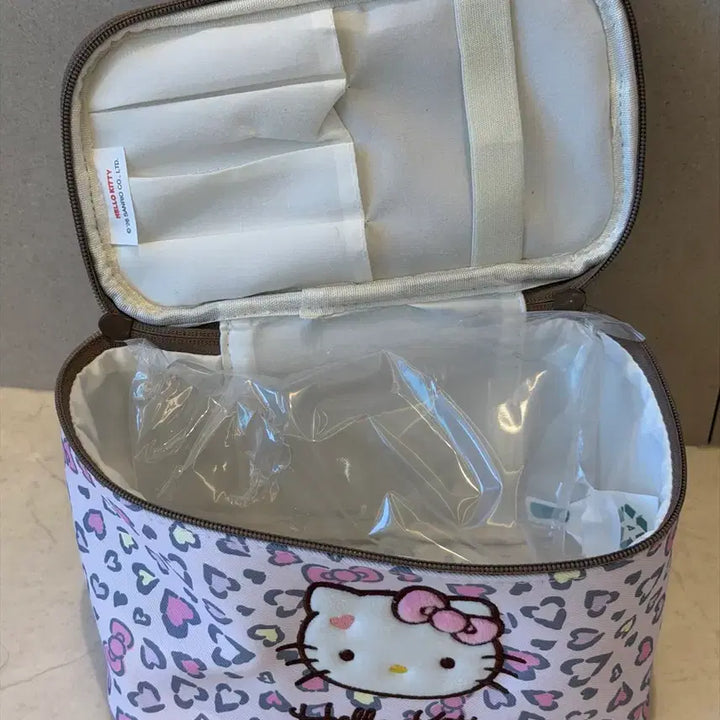 [BUNJANG] Hello Kitty Pink Leopard Top Handle Pouch / 헬로키티 핑크 레오파드 탑핸들 파우치 새상품