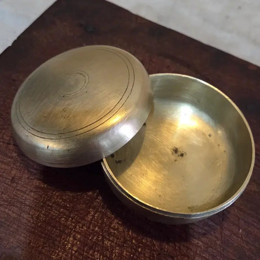 [BUNJANG] Vintage Brass Incense Box / 옛날 동 향합