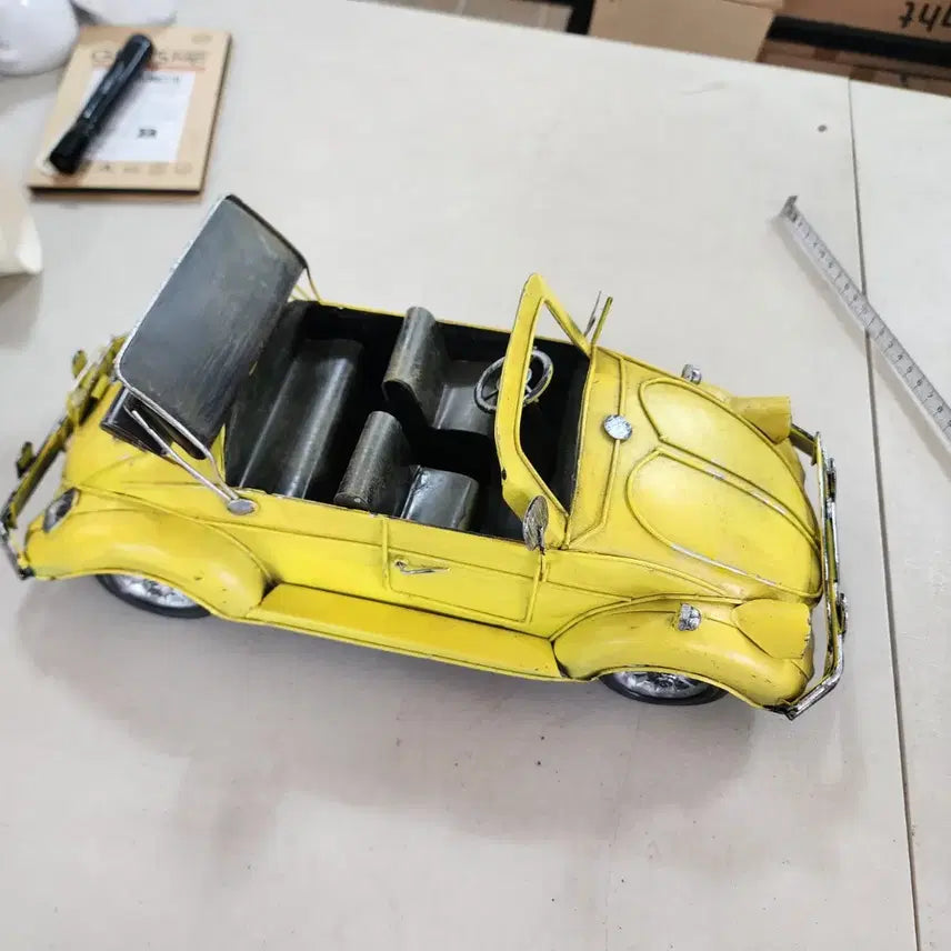 [BUNJANG] Large Tinplate Car 36.3cm / 양철 자동차 기장36.3cm