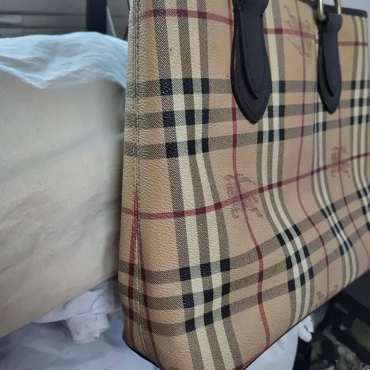 [SOLD OUT] 버버리 체크 토트백