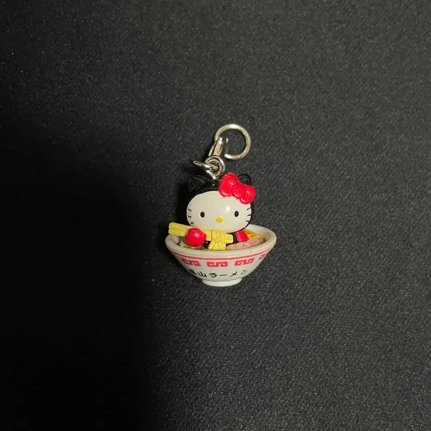 [BUNJANG] Hello Kitty Ramen Strap Charm / 헬로키티 키티스트랩 라멘