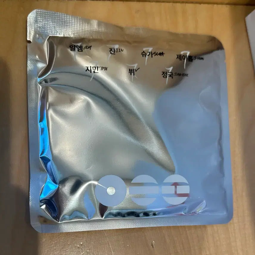 [BUNJANG] BTS Arirang Popup Vinyl Coaster (Sealed) / 방탄 아리랑팝업 Vinyl Coaster 바이닐 코스터(미개봉)