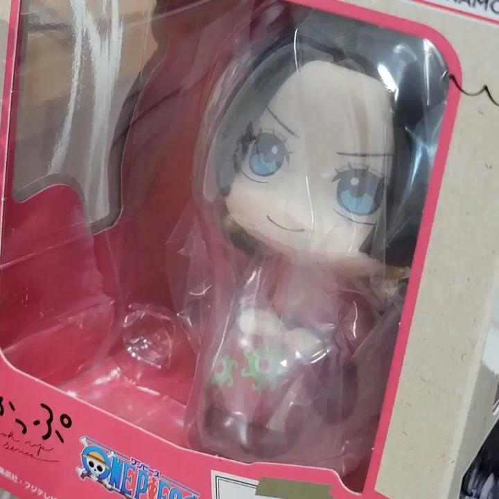[BUNJANG] One Piece Boa Hancock Look Up Figure (Sealed) / [미개봉] 원피스 보아 핸콕 룩업 판매합니다