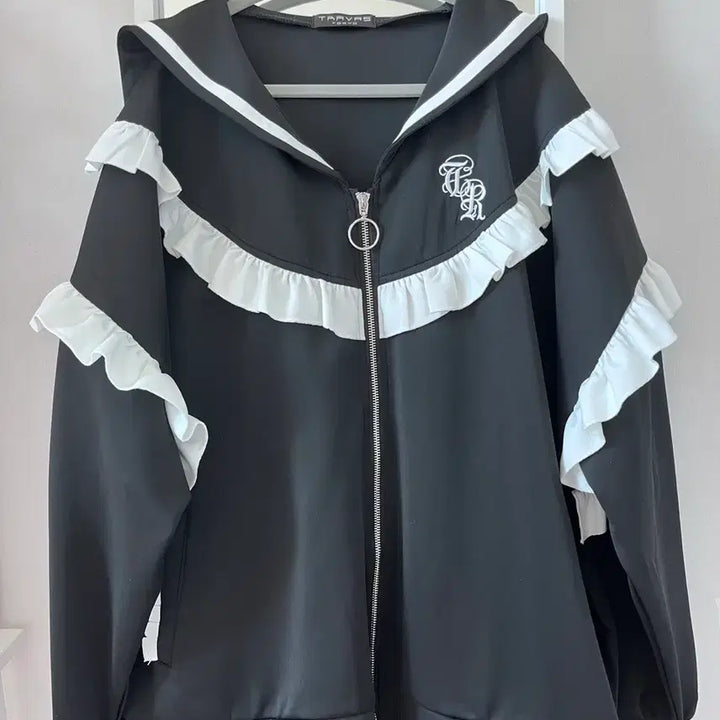 [SOLD OUT] 트라바스도쿄 세일러 져지 지뢰계 서브컬처