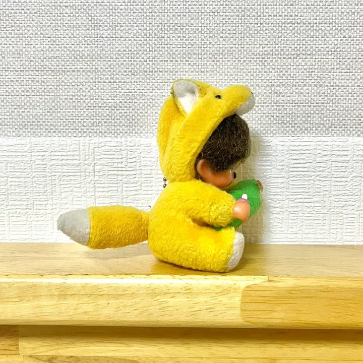 [BUNJANG] Classic Mini Monchhichi Hokkaido Limited Edition Fox Monchhichi Keychain Doll / 고전 미니 몬치치 키링 훗카이도 지역한정 여우 몬치치 인형