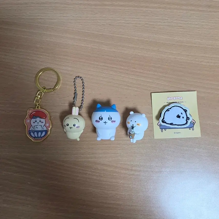 [BUNJANG] Chiikawa Usagi, Hachiware, Nagonkoma, Damgom Figure Keychain Bundle Set / !!일괄 만원!! 치이카와 우사기 하치와레 농담곰 담곰이 피규어 키링