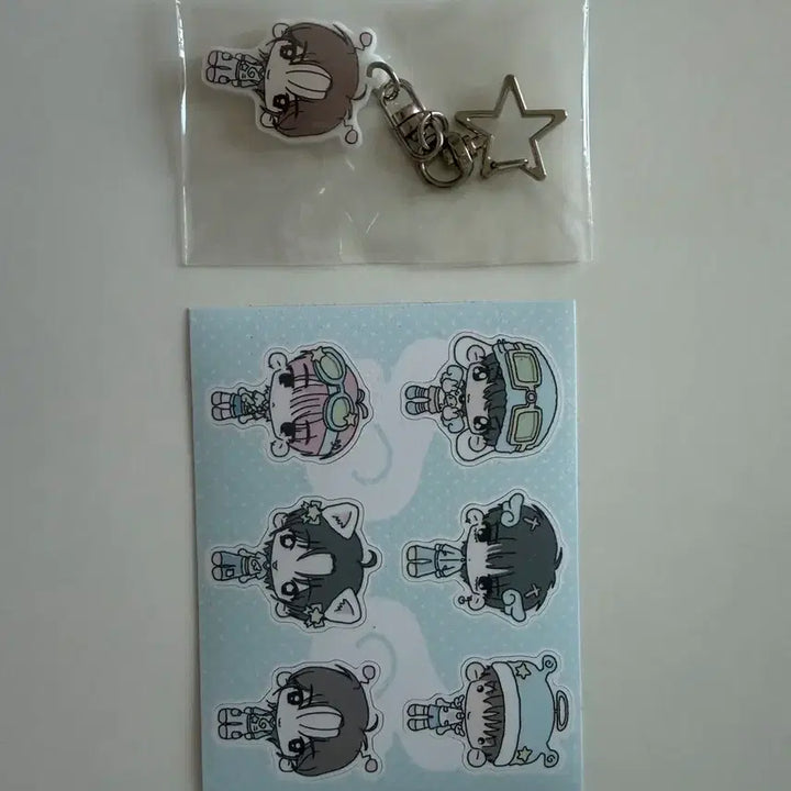 [BUNJANG] BOYNEXTDOOR DUDU Sticker &amp; Cushion Keyring Bundle Set / 보넥도 비공굿 박사 김부쫀 듀 doo 스티커 키링 쿠션키링 양도