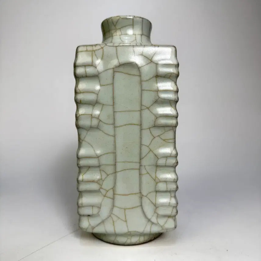 [BUNJANG] Goryeo Dynasty Celadon Bell-Shaped Vase / 관요 종식병