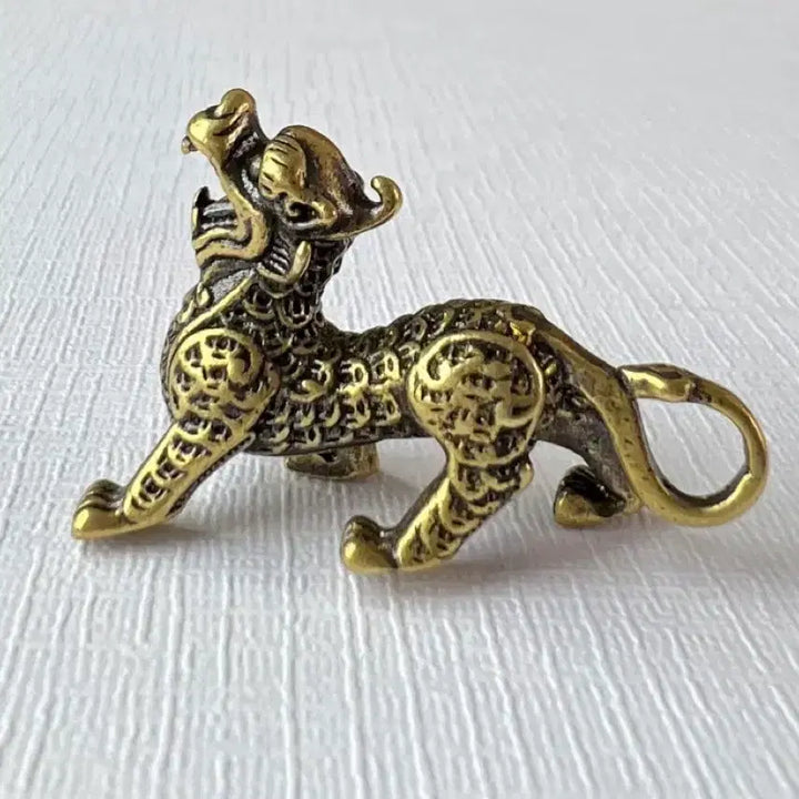 [BUNJANG] Brass Haechi Figurine Decoration Accessory / 황동 해태상 장식품 소품