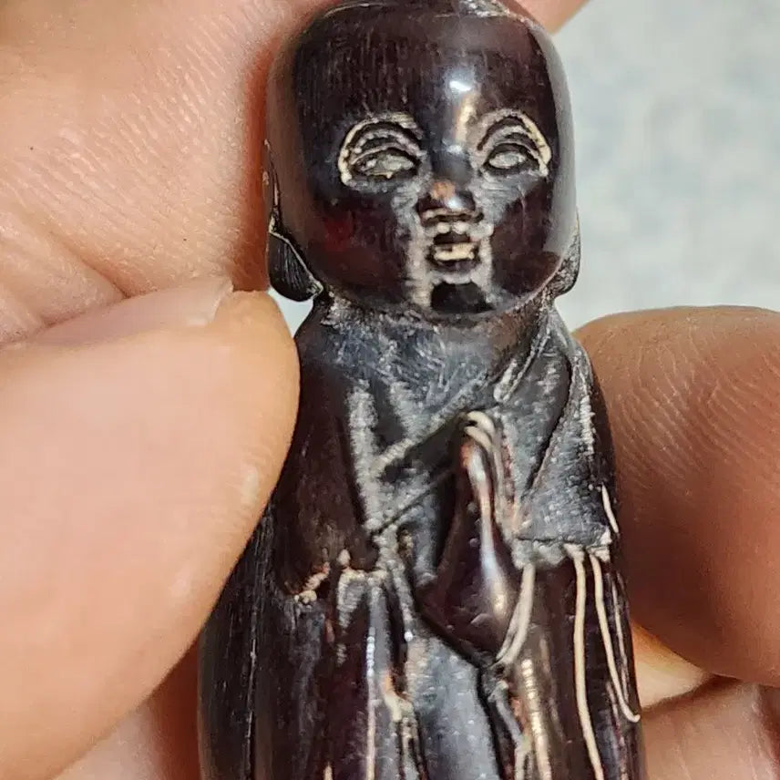 [BUNJANG] Ox Horn Carved Disciple Figurine, Ancient Foreign Coins, Modern Coins, Classic Coins, Silver Coins, Gold Coins, Chinese Porcelain / B58.소뿔조각 동자승.해외주화.근대주화.고전주화.은화.금화.중국도자기