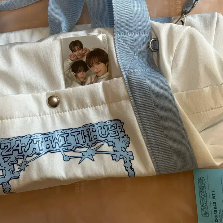 [BUNJANG] TWS 24/7 WITH US Crossbody Bag / 투어스 가방 양도