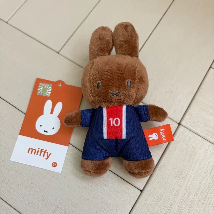 [BUNJANG] Miffy Soccer Uniform Plush Toy / 새상품)축구 미피 인형