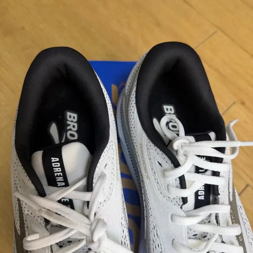 [BUNJANG] Brooks Running Adrenaline GTS24 Wide 2E / [285]브룩스 브룩스러닝 아드레날린 GTS24 와이드 2E