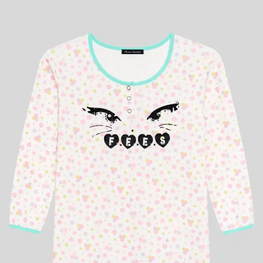 [SOLD OUT] 샵페어리 키티 버튼 플라워 탑 kitty button flower top