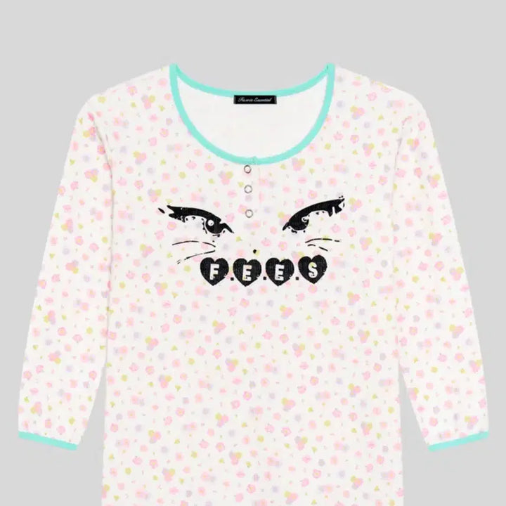 [SOLD OUT] 샵페어리 키티 버튼 플라워 탑 kitty button flower top