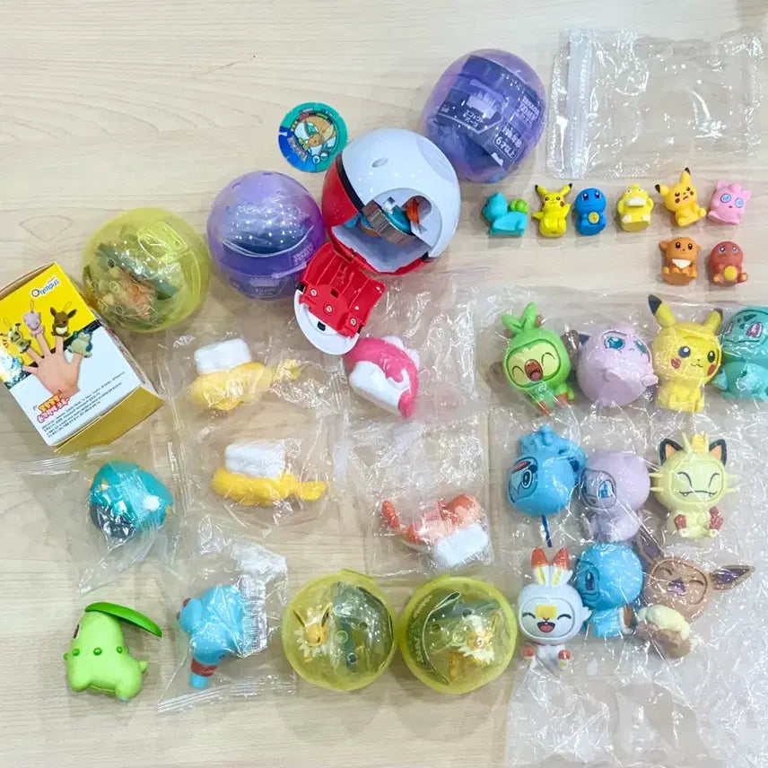 [BUNJANG] Pokemon Rice Ball Miniature Figures &amp; Keychains Gacha Set (210+ Pieces) / 포켓몬스터 쌀알 소형 미니어쳐처 피규어&amp;키링가챠세트 210개 이상 일괄