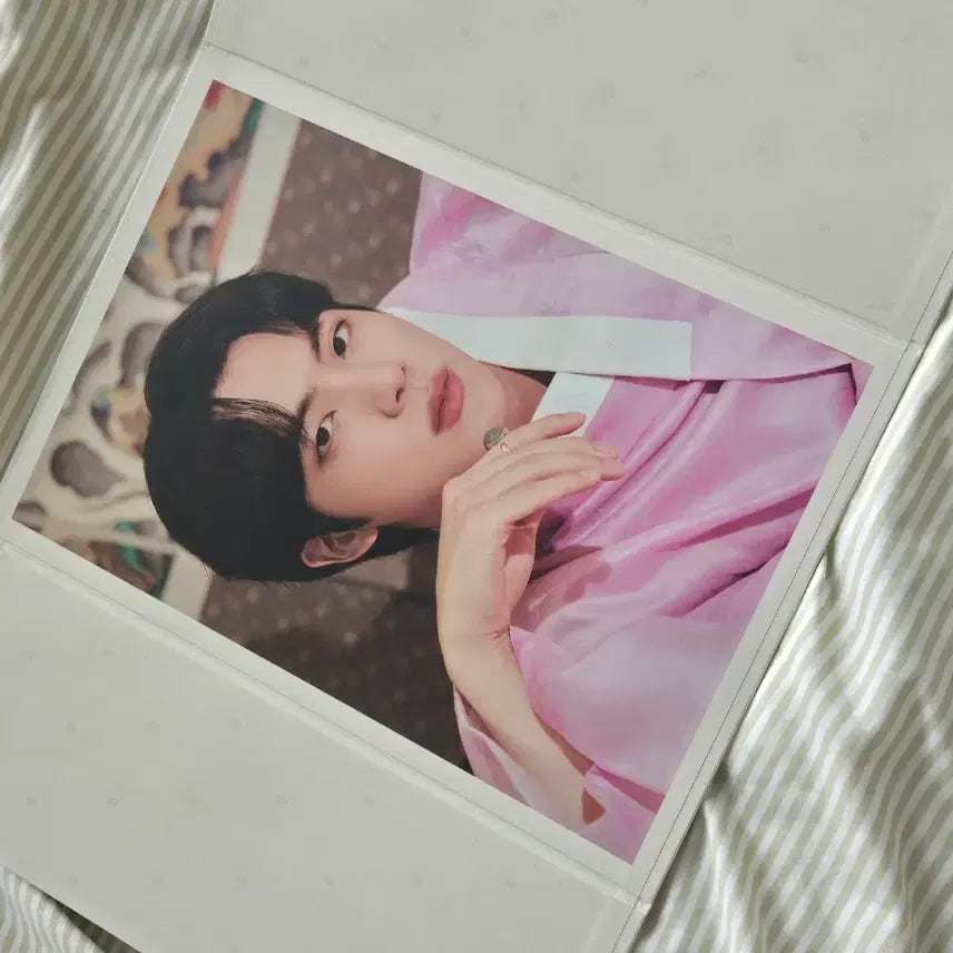 [BUNJANG] BTS Jin Premium Photo Bundle Set / BTS 방탄소년단 프리미엄포토 진 프포