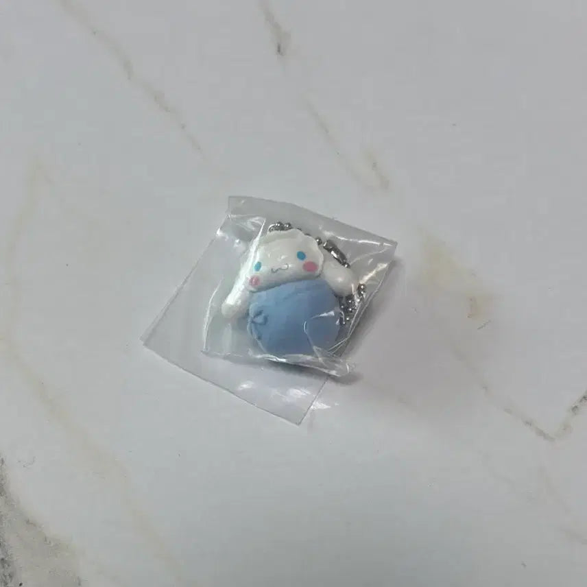 [SOLD OUT] 산리오 아기 시나모롤 키링 가챠