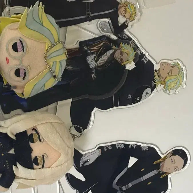 [BUNJANG] Tokyo Revengers Haitani Rindo, Haitani Ran, Sanzu Haruchiyo Acrylic Stand &amp; Plush Bundle Set / 도리벤 굿즈 일괄 (하이타니 린도 하이타니 란 산즈 하루치요