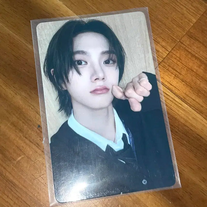 [BUNJANG] BOYNEXTDOOR SungHao How? Weverse Photocard / 보넥도 성호 how? 하우 위버스 포카 양도