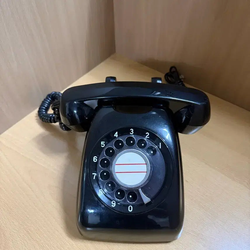 [BUNJANG] Retro Rotary Dial Telephone Vintage Antique Collectible / 레트로 전화기 빈티지 골동품 옛날 다이얼 전화 수집