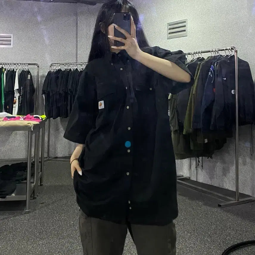 [SOLD OUT] 칼하트 투포켓 버튼다운 반팔셔츠 블랙 B5008