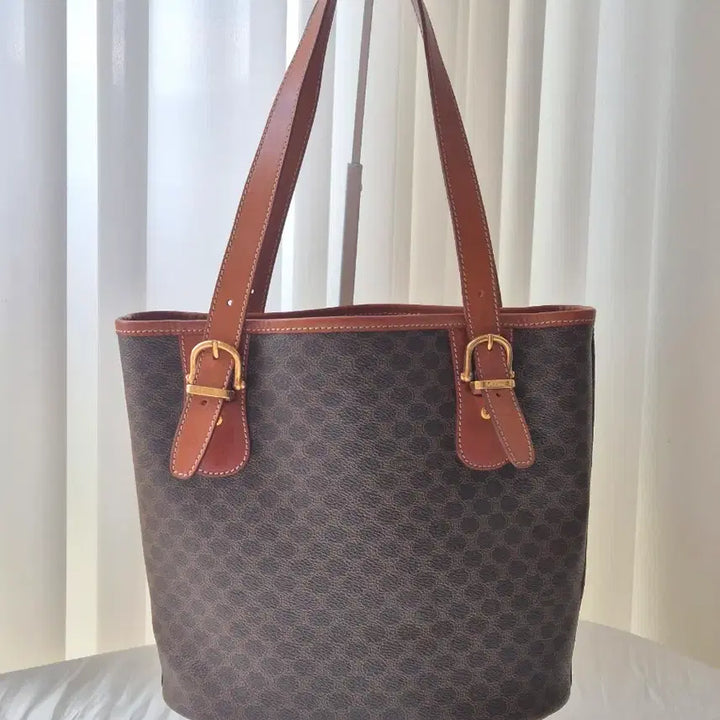 [BUNJANG] Celine Macadam Triomphe Shoulder Bag Bucket Bag Tote Bag / 셀린느 마카담 트리옹프 숄더백 버킷백 토트백