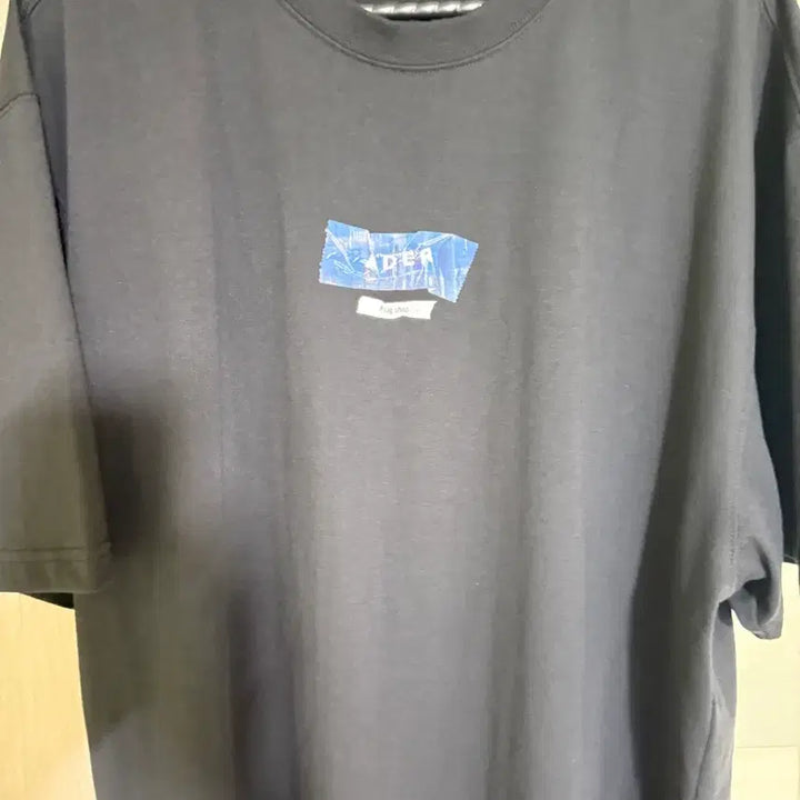 [SOLD OUT] 아더에러 플러그샵 해운대 티셔츠 블랙 A2사이즈