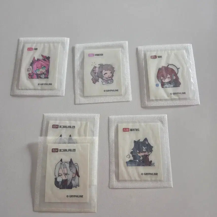 [BUNJANG] GS25 x Endfield Collaboration Sticker Collection Book &amp; Photocards / GS25 엔드필드 콜라보 띠부실 포카 콜랙션북 팔아요.