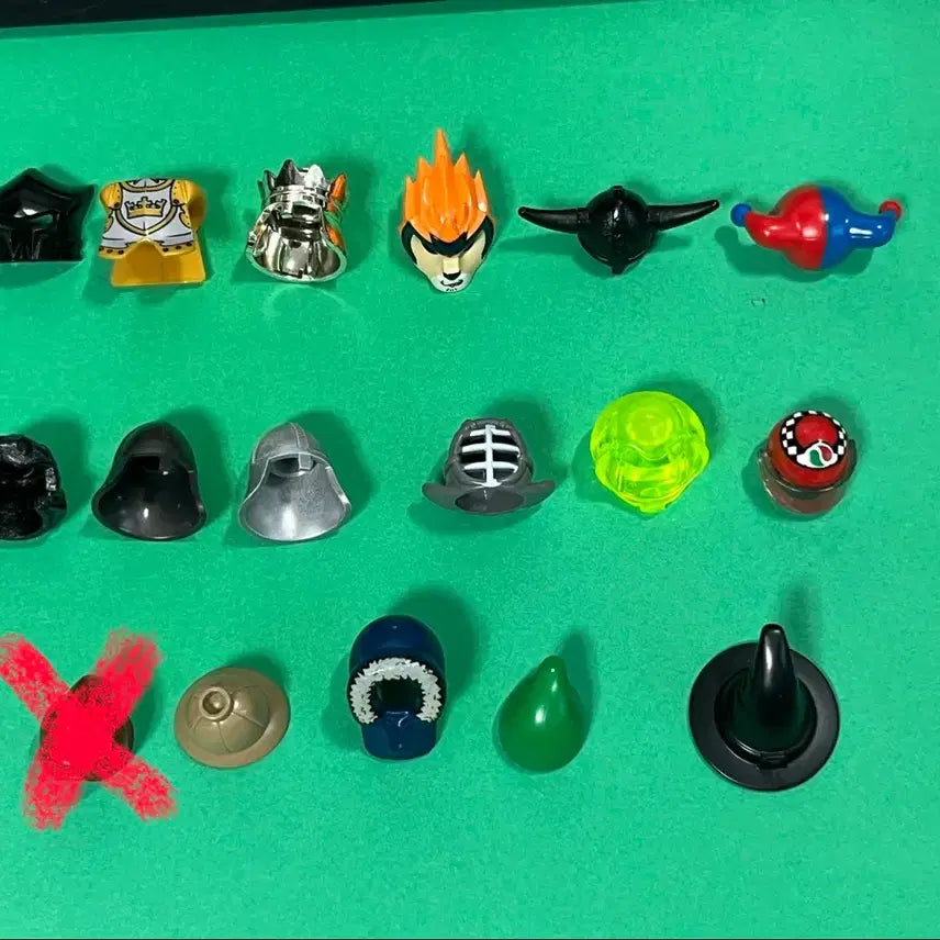 [BUNJANG] LEGO Minifigure Hats &amp; Armor Bundle / 레고 피규어 모자 모음