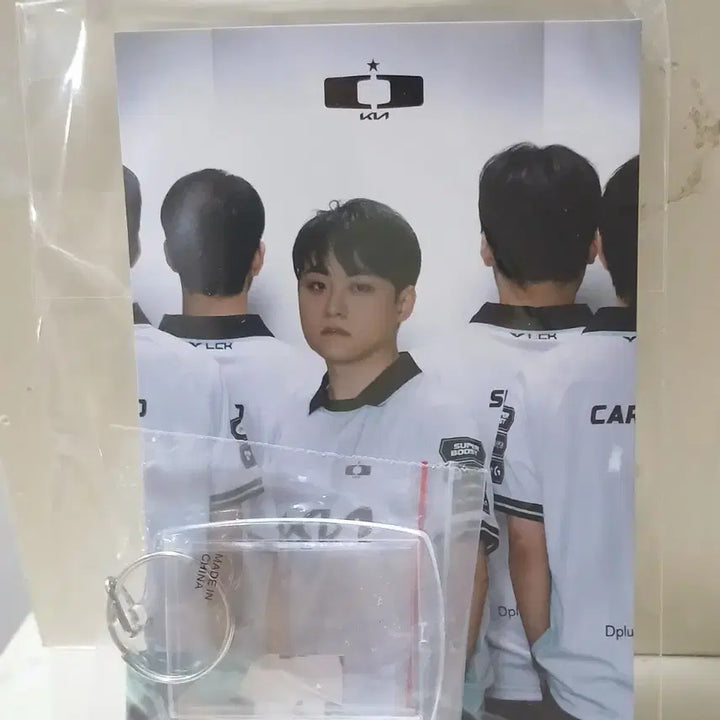 [BUNJANG] Dplus KIA ShowMaker Keyring + Signed Postcard Set / 디플러스기아 쇼메이커 키링 + 싸인엽서