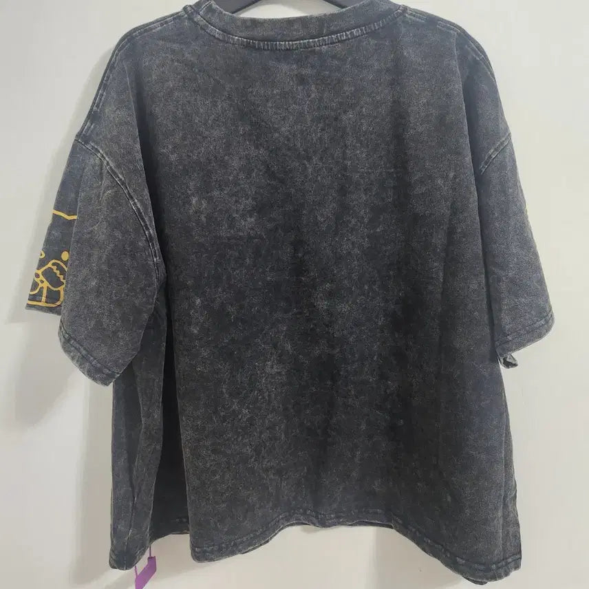 [BUNJANG] Hello Kitty Pigment Tie-Dye Sequin Printing T-Shirt / 헬로키티 피그먼트 타이다이 나염 스팽글 프린팅반팔티 (새상품)